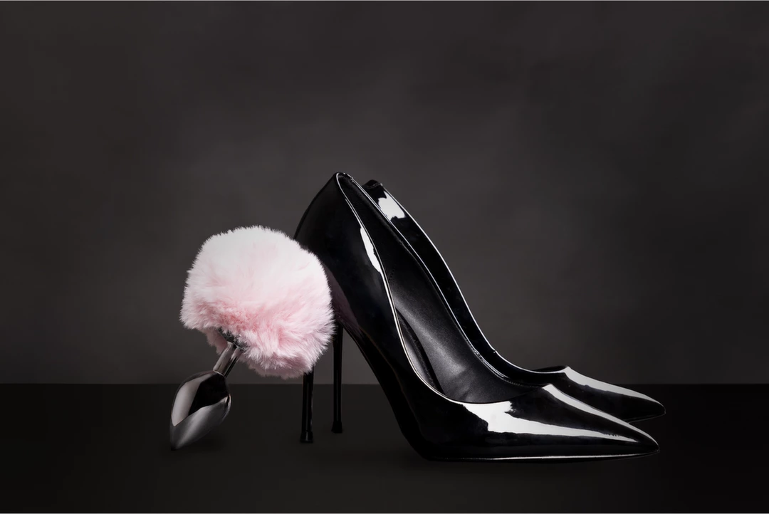 Bunny Tail with Metal Butt Plug - Pink - Image 2